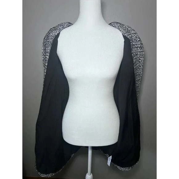 Talbots Tweed Long Blazer Coat Black White Pockets Buttons Size XS Workwear - Picture 7 of 10